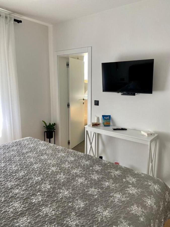 Portum Rooms Zadar Bagian luar foto