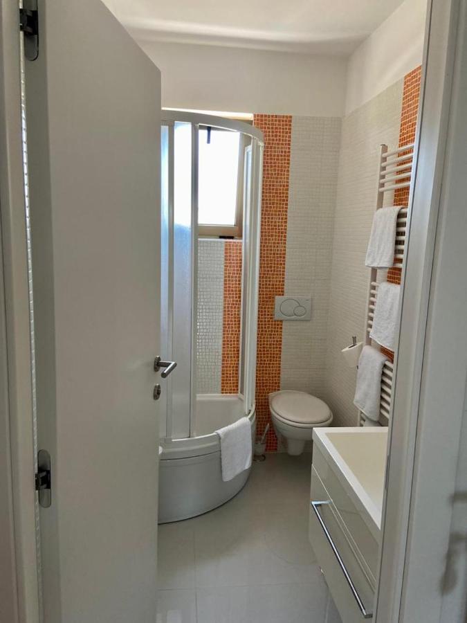 Portum Rooms Zadar Bagian luar foto